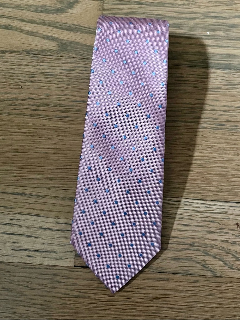 Nordstrom Boys Pink Polka Dot Tie with Blue Dots. 100% Silk.